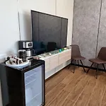 Vennesy-endless Summer Apartment
