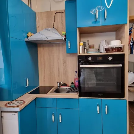 Vennesy-endless Summer Apartment *